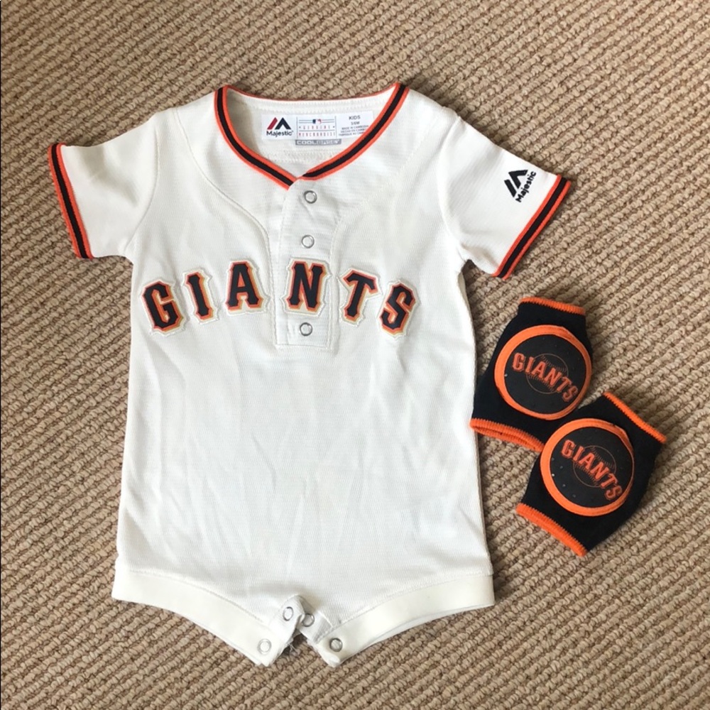 SF Giants baseball onesie with Giants knee pads